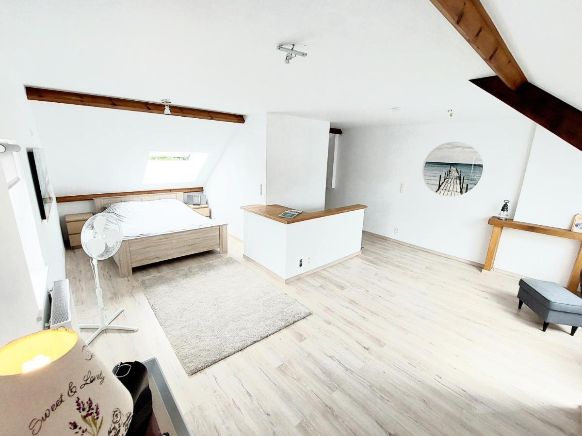 Studio Autonome Mont Saint Guibert Екстериор снимка